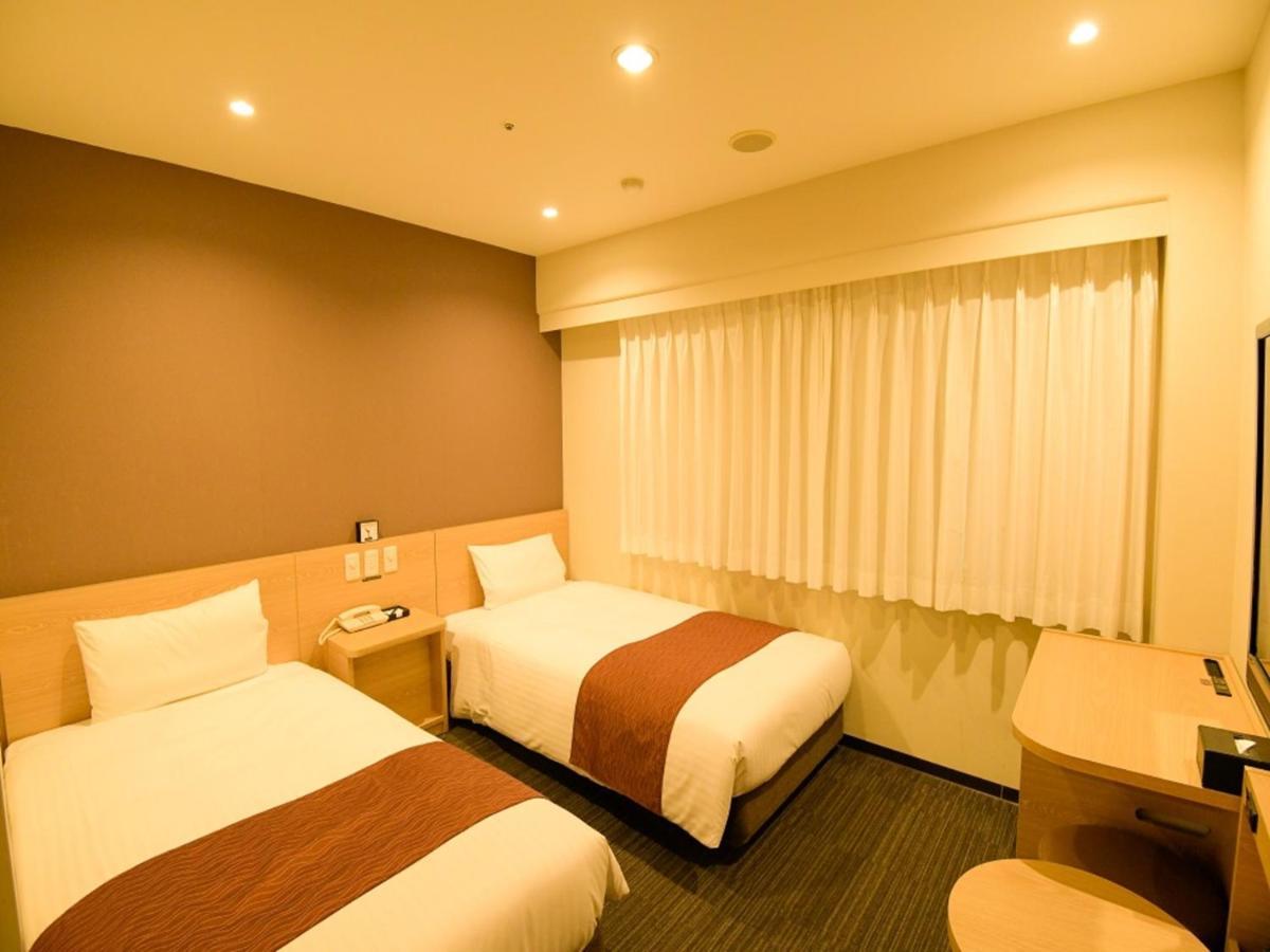 Via Inn Shin Osaka West Exteriér fotografie