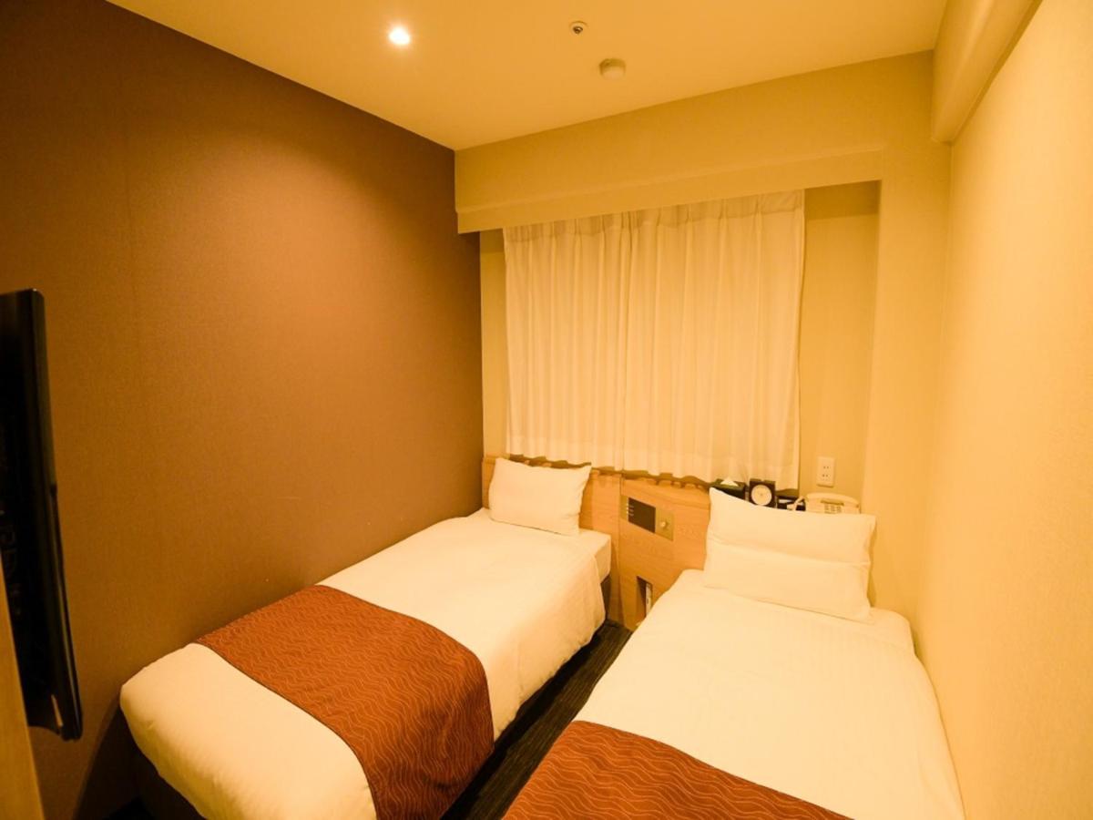 Via Inn Shin Osaka West Exteriér fotografie