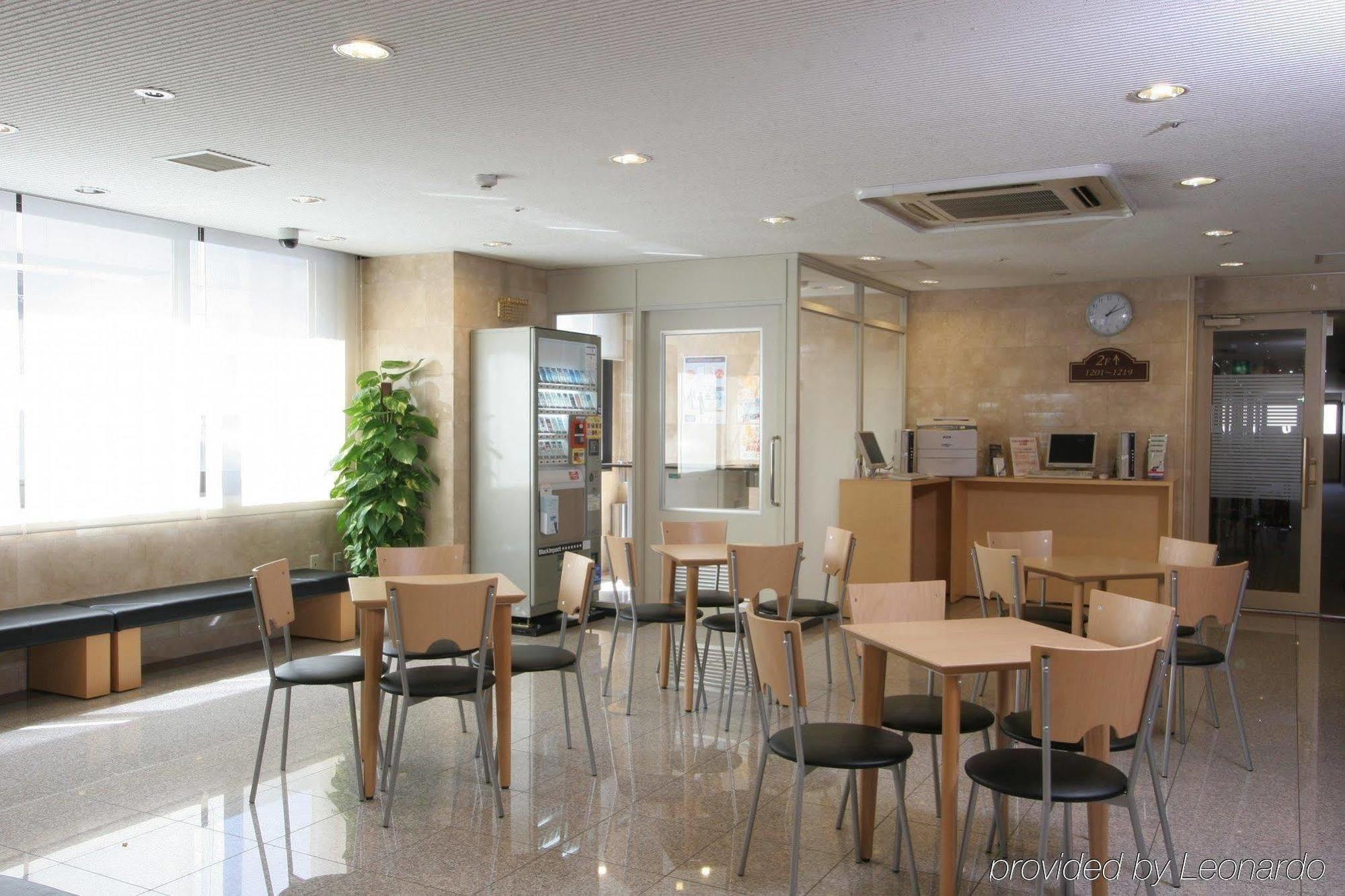 Via Inn Shin Osaka West Exteriér fotografie